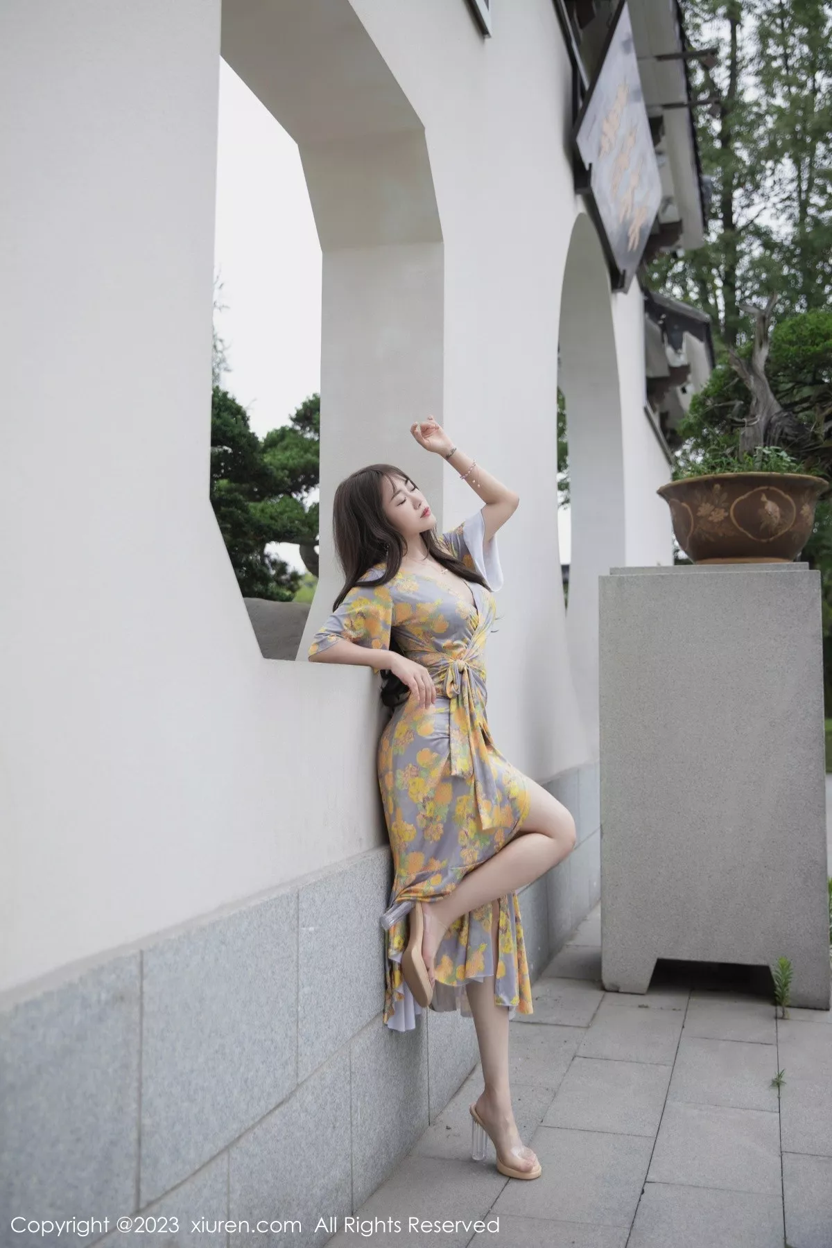 [XiuRen秀人网]第6949期严利娅写真-秀人资源网